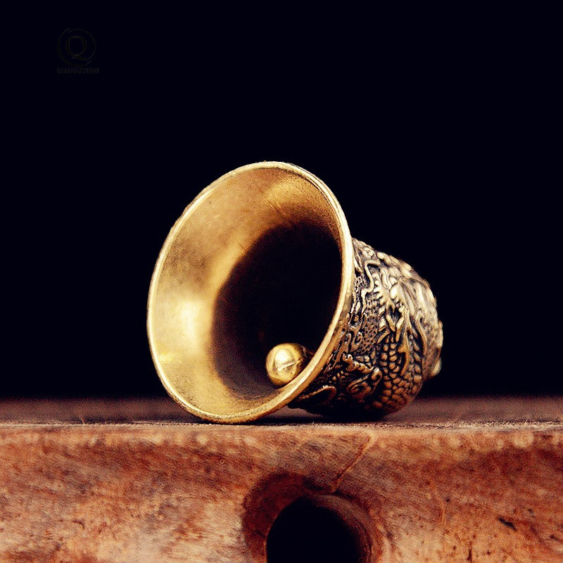 Vintage Brass Bell Carved Drag - огляд і ціна Vintage Collectible Bells