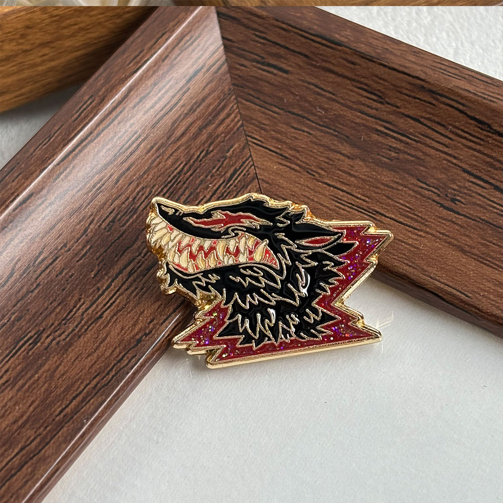 Fanged Wolf Metal Brooch, Dark - огляд і ціна Vintage Collectible Clothing
