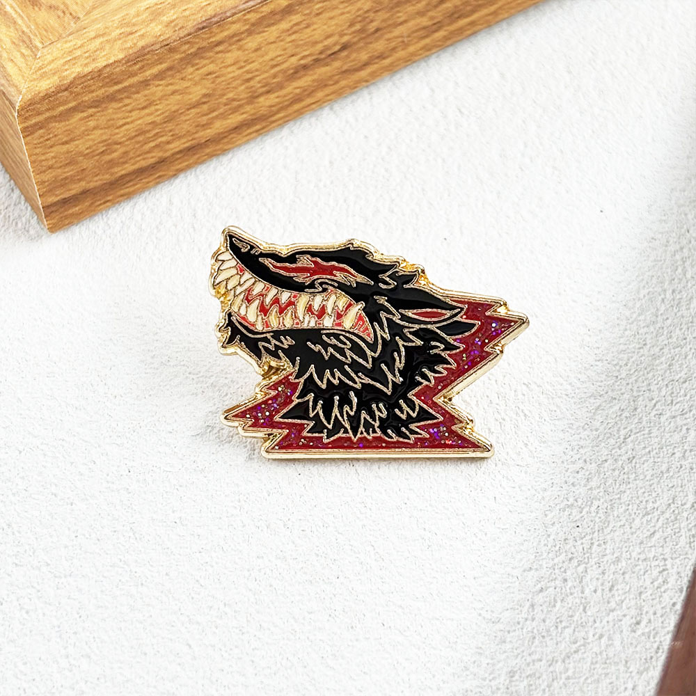 Fanged Wolf Metal Brooch, Dark - огляд і ціна Vintage Collectible Clothing