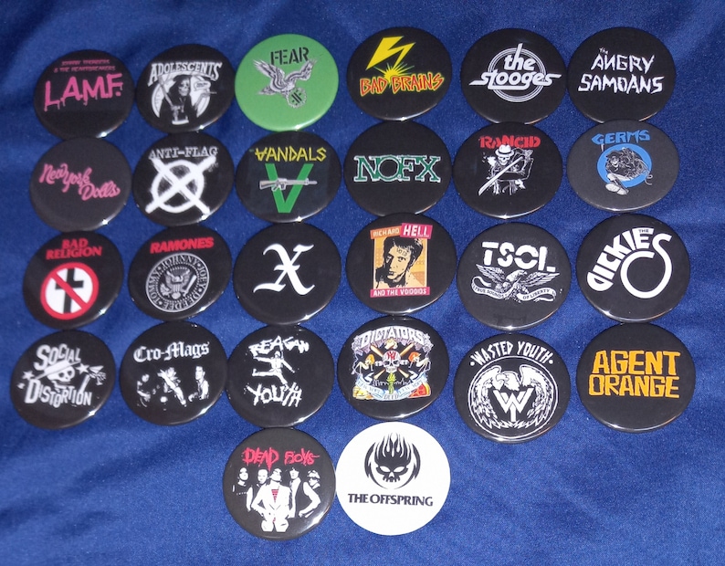 Vintage US Punk Rock Band Pinb - огляд і ціна Collectible Vintage Brooches