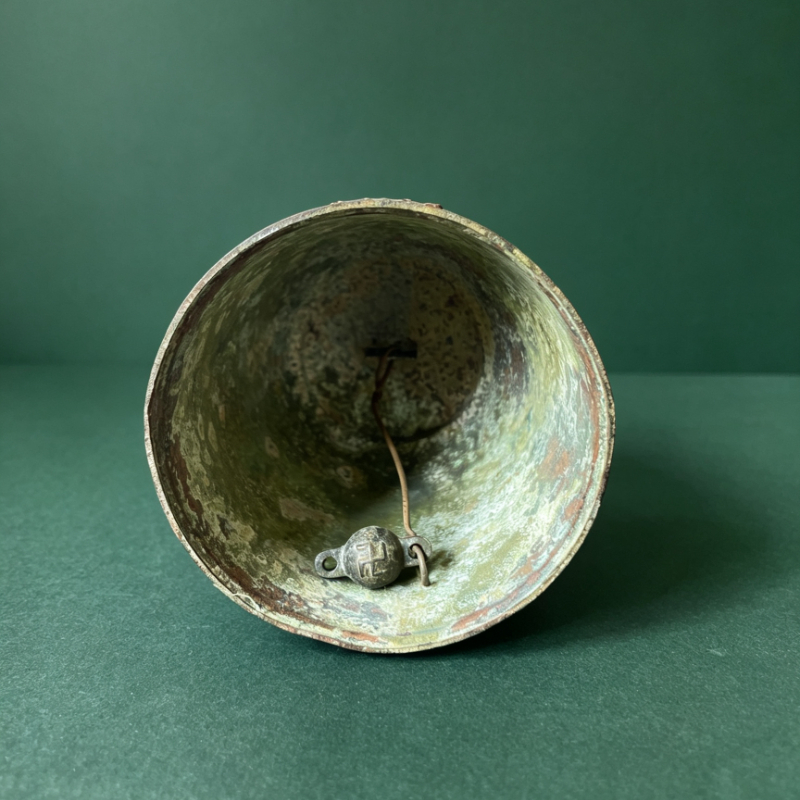 Antique Hanging Temple Bell Vi - огляд і ціна Vintage Collectible Bells