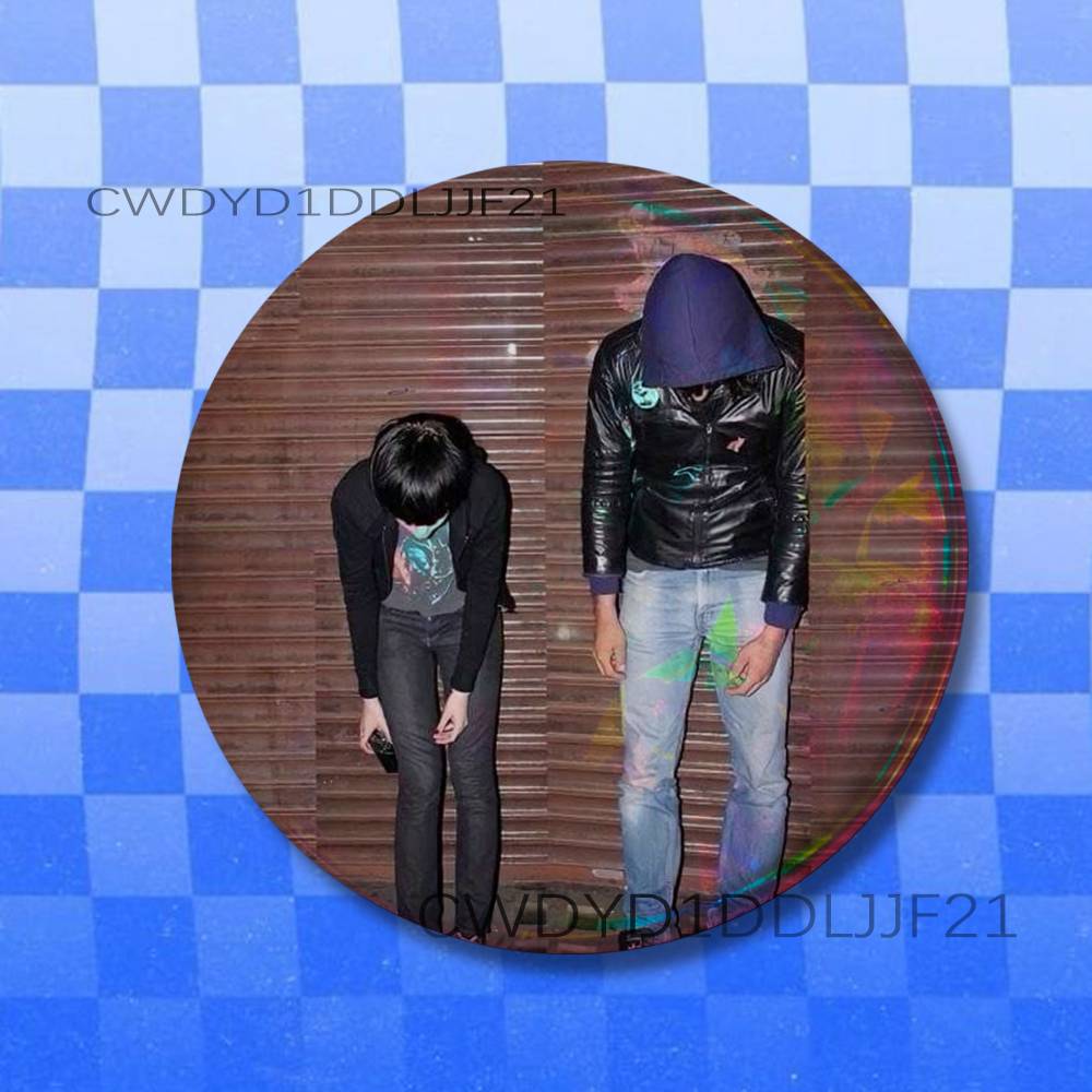 C-Crystal Castles Band Amnesty - огляд і ціна Collectible Vintage Brooches