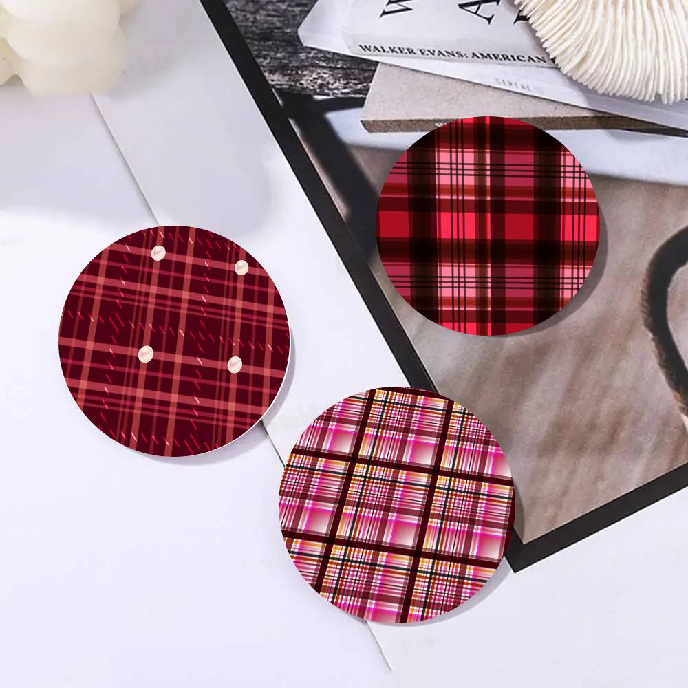 Vintage Checkered Christmas St - огляд і ціна Collectible Vintage Brooches