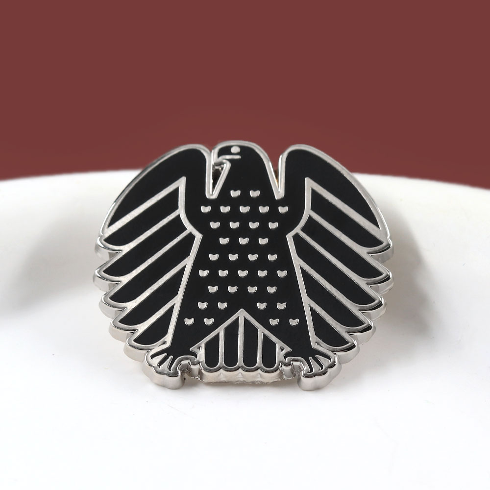 German Federal Black Hawk Broo - огляд і ціна Collectible Vintage Brooches
